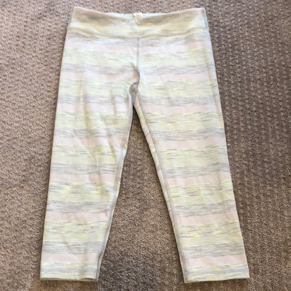 IVIVVA CROPPED LEGGINGS